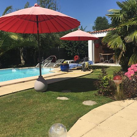 La Ferme Du Preneau Bed & Breakfast ชาลองส์ ภายนอก รูปภาพ