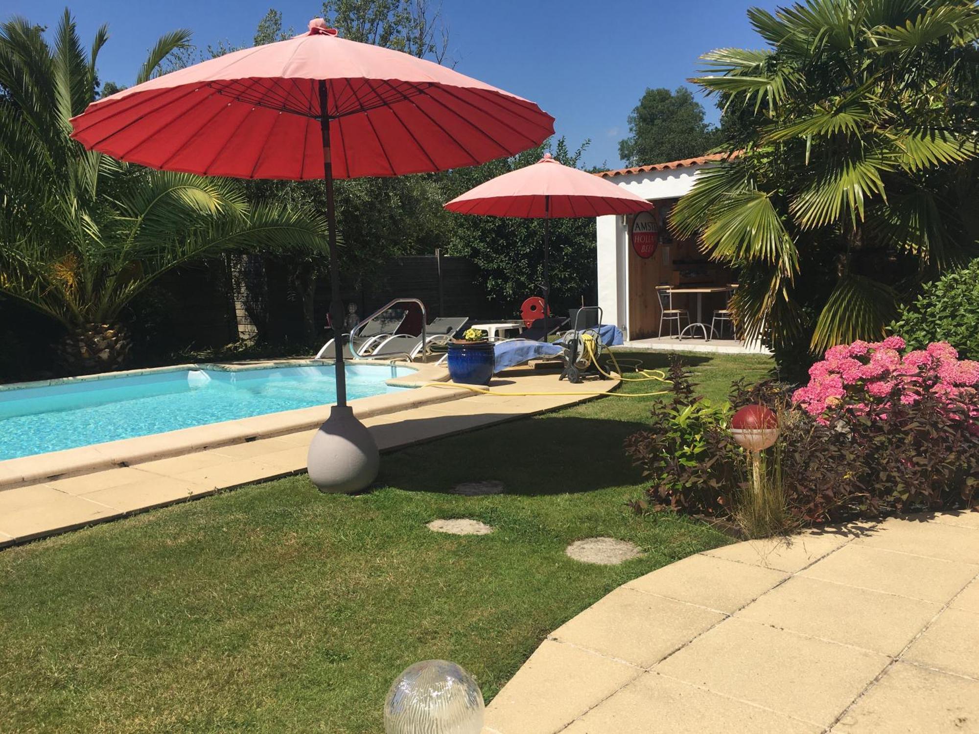 La Ferme Du Preneau Bed & Breakfast ชาลองส์ ภายนอก รูปภาพ